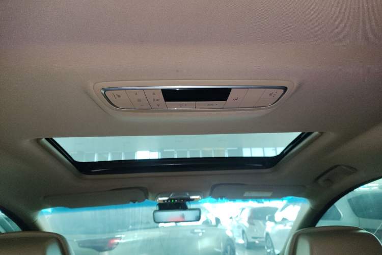 Used Buick GL8 2021 ES Land Cruiser 653T Luxury Edition
