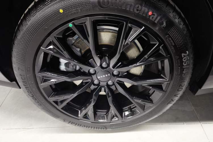 Used Zeekr 7X 2025 100 kWh Long-Range Rear-Wheel Drive with Intelligent Driving Features