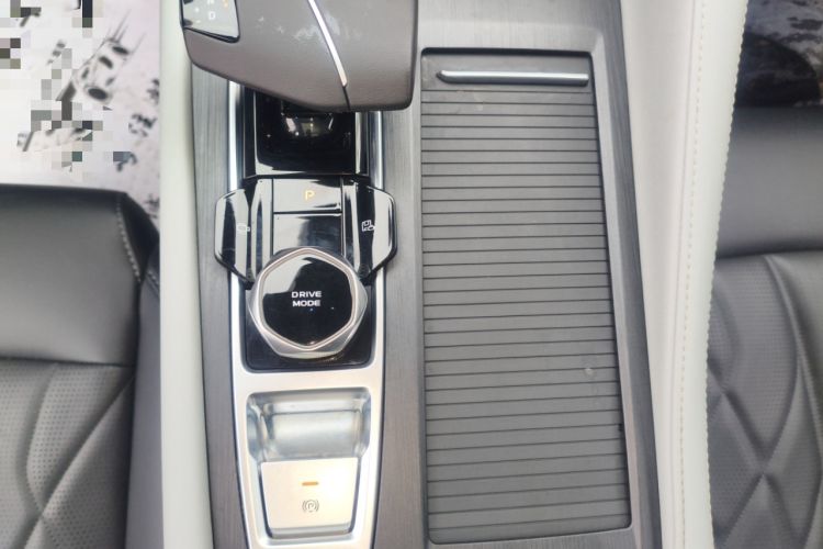 Used Changan CS75 PLUS 2024 3rd Generation Champion Edition 2.0T Intelligent Drive Performance Model
