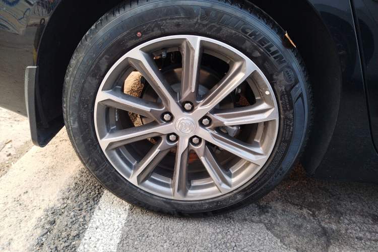 Used Buick LaCrosse 2022 652T Luxury Version
