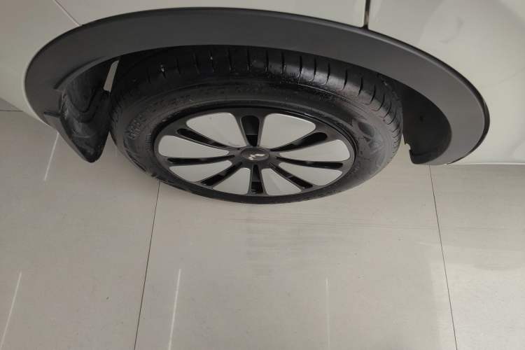 Used Wuling Bingo 2023 333 km Lingxi Connected+ Version
