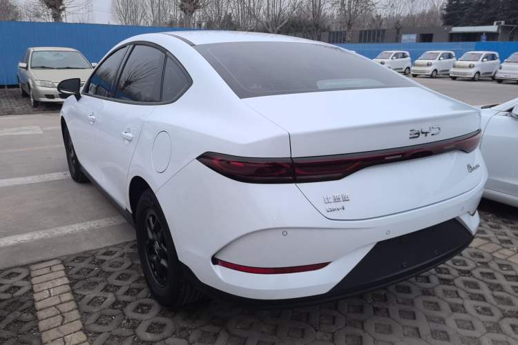 Used BYD Qin PLUS 2025 DM-i Smart Drive 55KM Leading Model