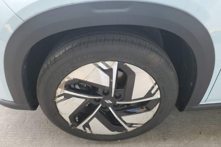 Used Livan Livan 7 2023 605km Hunter Light