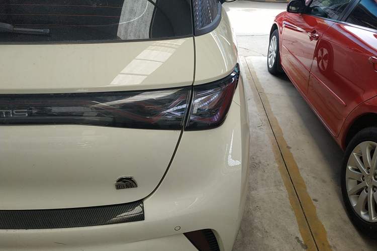 Used BYD Dolphin 2023 420 km Fashion Edition
