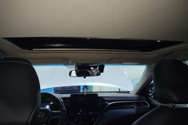 Used Toyota Camry 2021 2.0S FENGSHANG Edition
