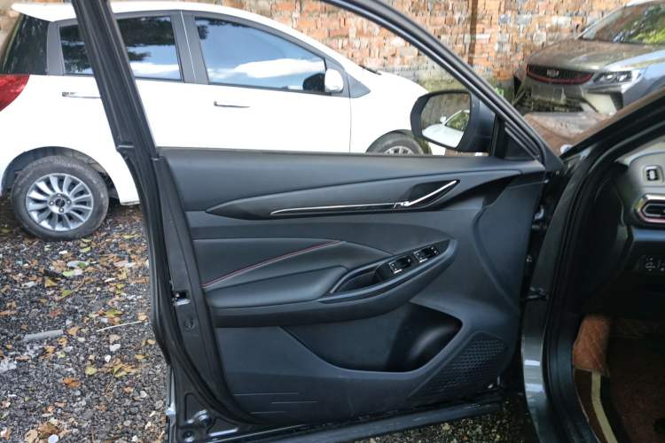 Used Oshan X5 2021 1.5T DCT Prestige Edition
