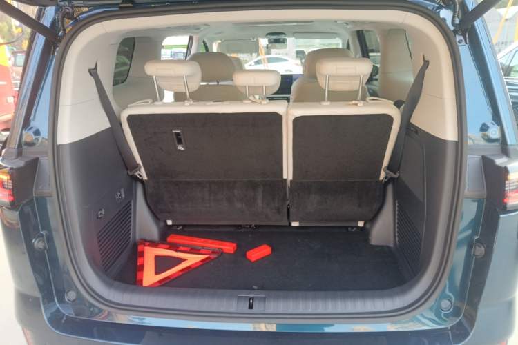 Used VOYAH Dream 2025 PHEV Four-Wheel-Drive Flagship Kunpeng Edition