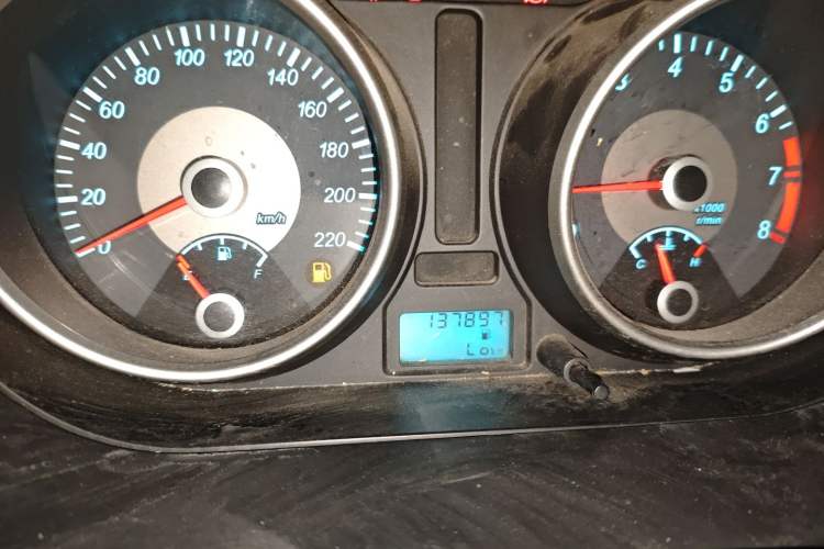 Used Buick Excelle 2013 1.5L Manual Classic Model
