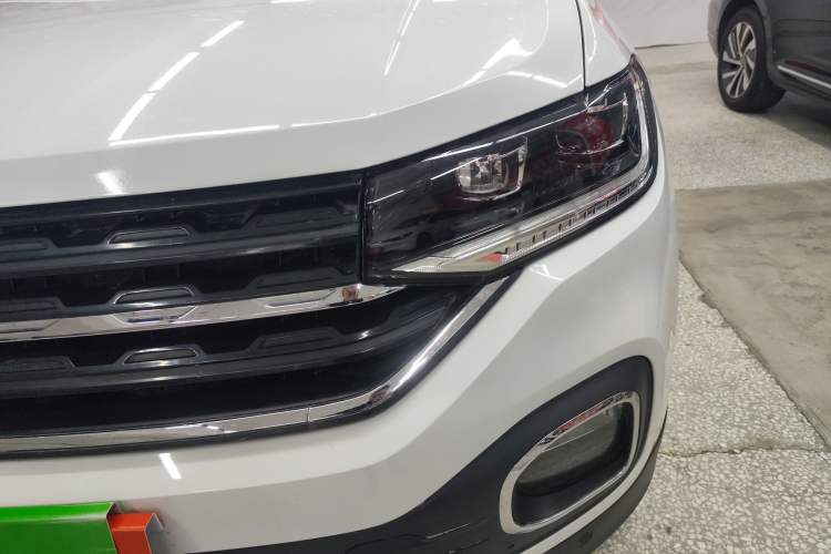 Used Volkswagen Tacqua 2023 200TSI DSG Joy-Connect Edition
