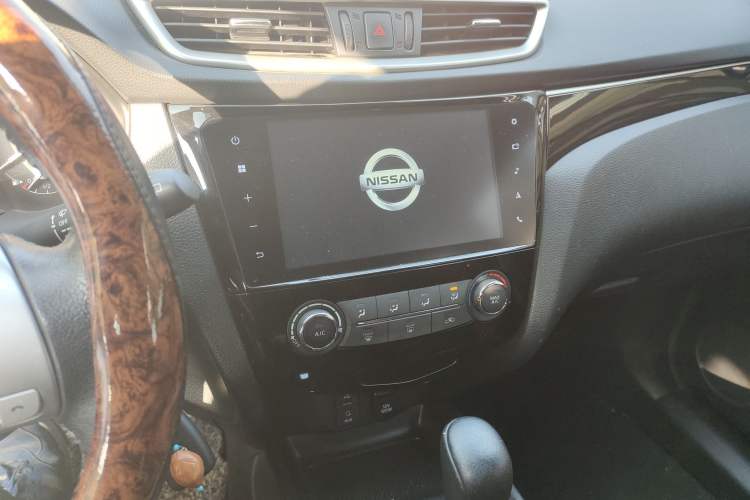 Used Nissan Qashqai 2017 2.0L CVT Smart Enjoyment Version China V Standard