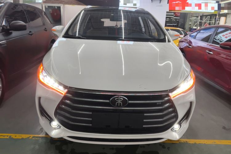 Used BYD Song MAX 2018 1.5T Automatic Smart Connect Elite Model with 6 Seats