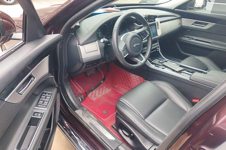 Used Jaguar XFL 2020 XFL 2.0T P200 Two-Wheel-Drive Windflower Edition