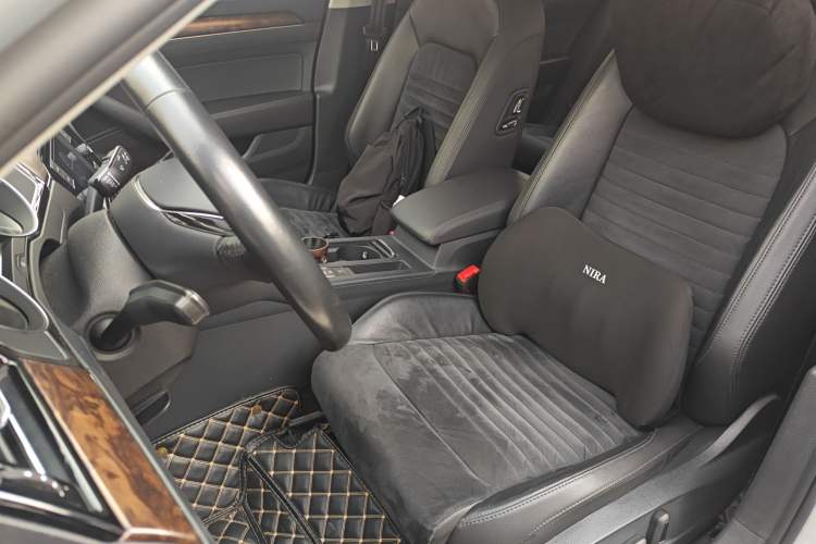 Used Volkswagen Magotan 2018 330TSI DSG Luxury Model
