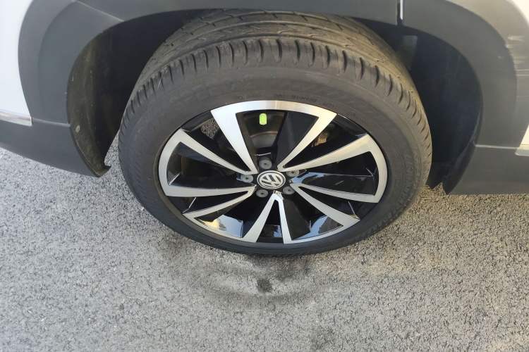 Used Volkswagen Tharu 2019 330TSI Four-Wheel Drive Luxury Edition China VI Standard
