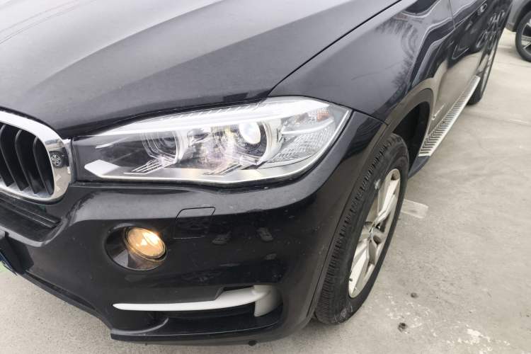 Used BMW X5 2015 xDrive28i
