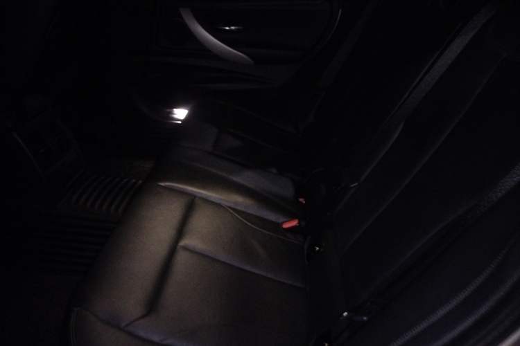 Used BMW 3 Series GT 2013 320i Leading Model
