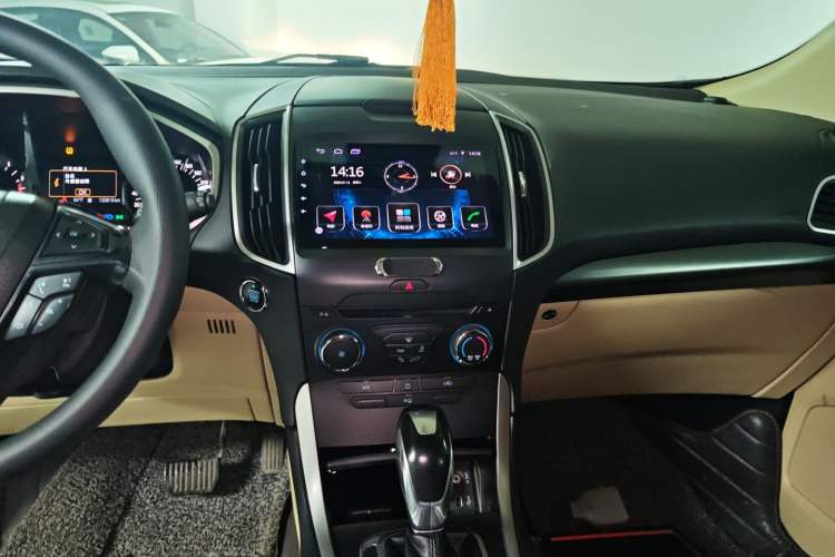 Used Ford Edge 2015 2.0T GTDi Two-Wheel-Drive Elite Edition
