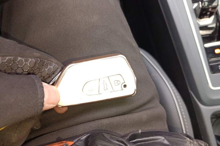 Used Volkswagen Golf 2023 Facelift 280TSI DSG R-Line Lite