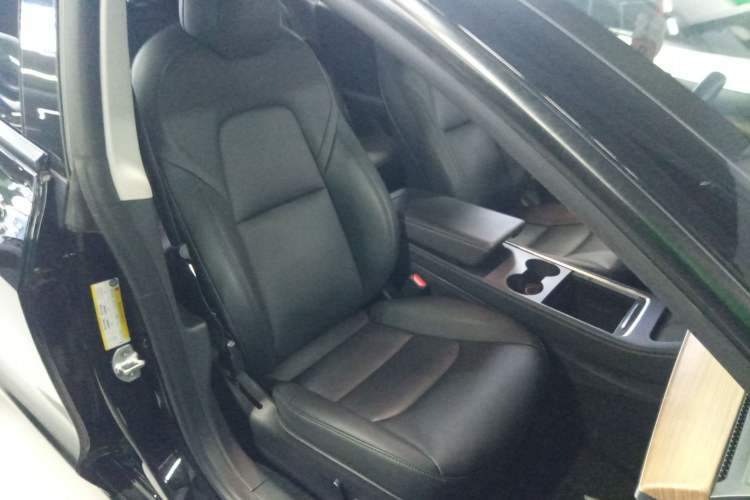 Used Tesla Model 3 2022 Rear-Wheel-Drive Version