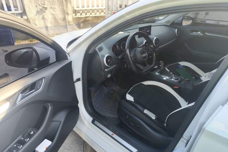 Used Audi A3 2017 Limousine 35 TFSI Sport Edition