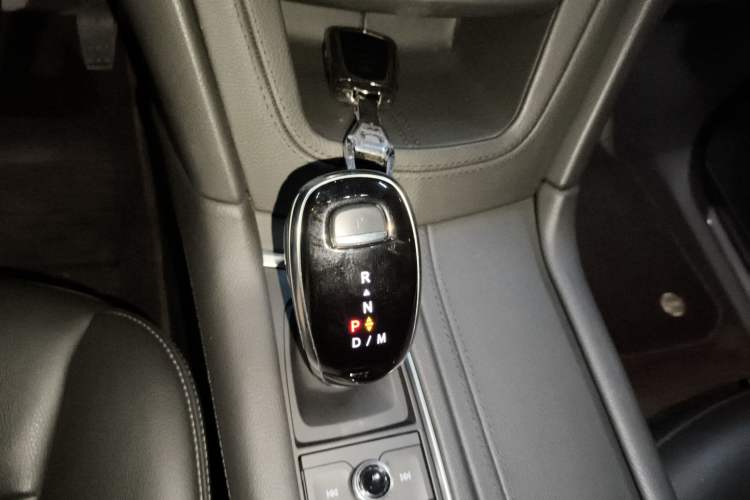 Used Cadillac XT5 2022 2.0T Two-Wheel Drive Luxury Version
