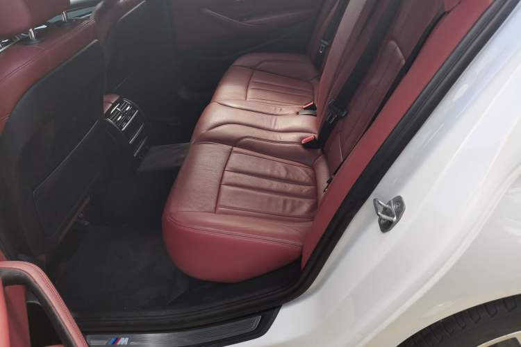 Used BMW 5 Series 2018 Restyled 530Li Leading Edition M Sport Package