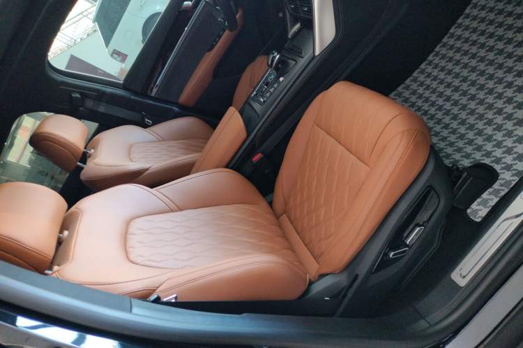 Used BYD Tang New Energy 2023 DM-i Champion Edition 112KM Prestige Model
