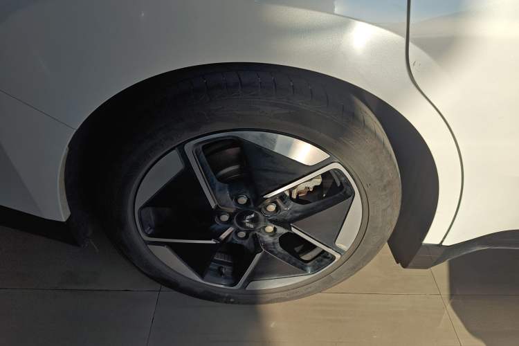 Used Wuling Xingguang 2024 Co-Creation Edition 510 Advanced Model
