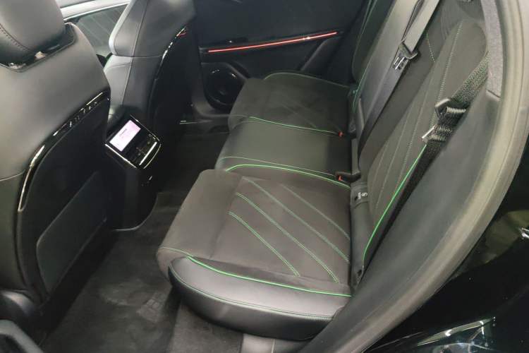 Used VOYAH FREE 2025 318 318 km Rear-Drive Touring Edition