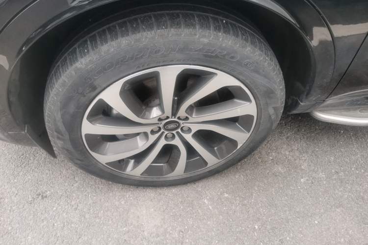 Used Land Rover Discovery Sport 2022 Revised Version 249 PS R-Dynamic S Performance Edition 5 Seats