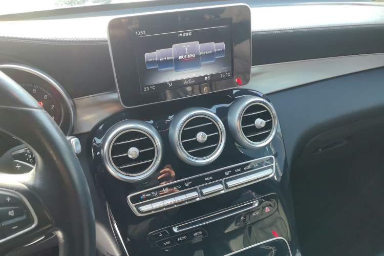 Used Mercedes-Benz GLC Coupe 2017 GLC 200 4MATIC Coupe SUV