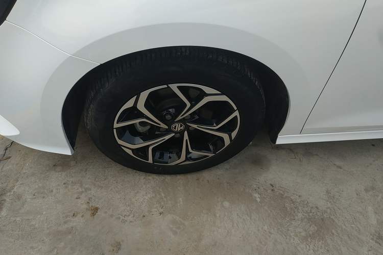 Used MG 5 2021 Revised Version 180 DVVT CVT Youth Luxury Edition