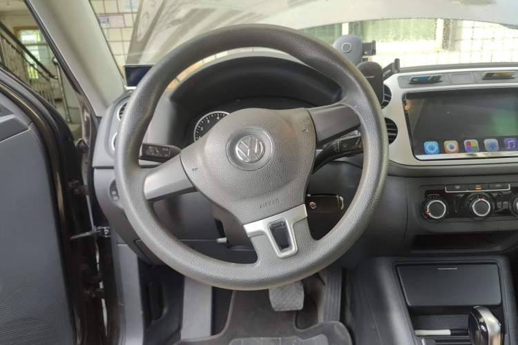 Used Volkswagen Tiguan 2015 1.8TSI Automatic Two-Wheel Drive Trend Edition
