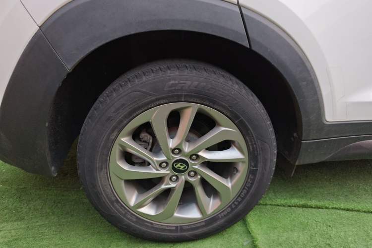 Used Hyundai Tucson 2015 1.6T Dual-Clutch Two-Wheel-Drive Smart Model
