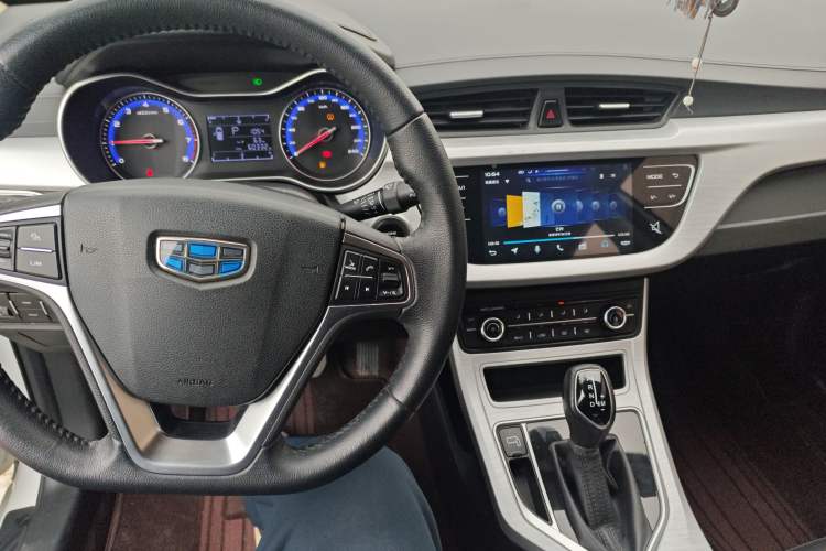 Used Geely Auto Vision 2019 Upgraded Model 1.5L CVT Luxury Version China VI Standard
