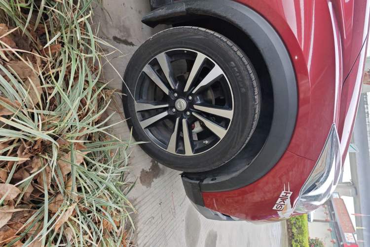 Used Nissan Kicks 2018 1.5L CVT Smart Connect Luxury Edition