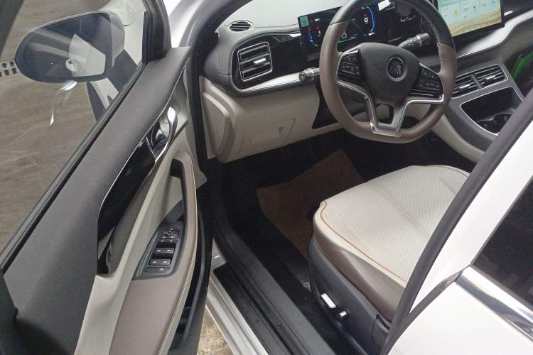 Used BYD Qin PLUS 2023 Champion Edition EV 420KM Superior Model
