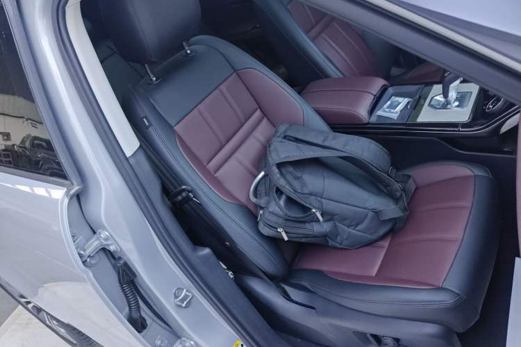 Used Land Rover Range Rover Evoque 2022 Facelifted Aurora L 249 PS R-Dynamic Luxury Edition
