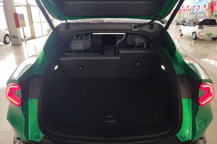 Used  YU7 2025 Ultra-Long Range All-Wheel Drive Pro Version
