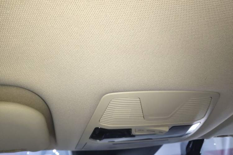 Used Hongqi E-QM5 2023 620km PLUS
