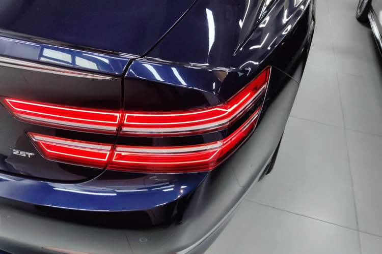 Used Genesis G80 2023 2.5T Rear-Drive Luxury Edition
