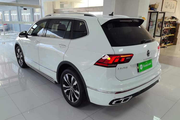 Used Volkswagen Tiguan L 2024 Outstanding Model 330TSI Automatic Two-Wheel Drive R-Line Dragon Glory Edition
