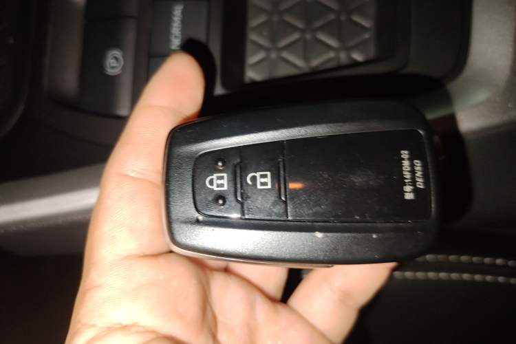 Used Toyota RAV4 2022 2.0L CVT Two-Wheel Drive Fashion Edition
