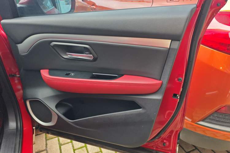 Used Haval H2s 2017 Red-Label 1.5T Dual-Clutch Elite Model
