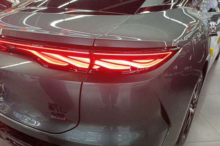 Used BYD Han L 2025 DM-p Four-Wheel-Drive LiDAR Flagship Model
