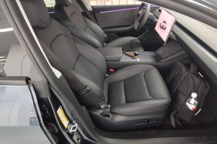 Used Tesla Model 3 2025 Rear-Wheel-Drive Version
