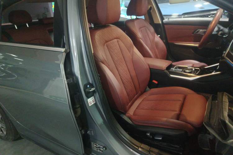 Used BMW i3 2022 eDrive 35 L