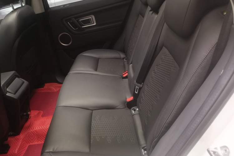 Used Land Rover Discovery Sport 2019 240 PS PURE Edition China VI Standard