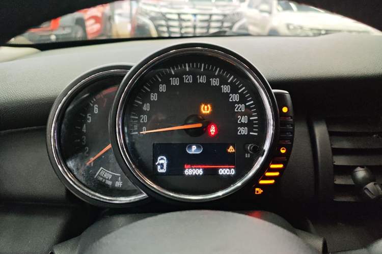 Used  MINI 2014 1.2T ONE
