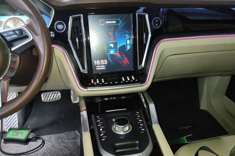 Used Zotye T700 2017 1.8T Dual-Clutch Prestige Model
